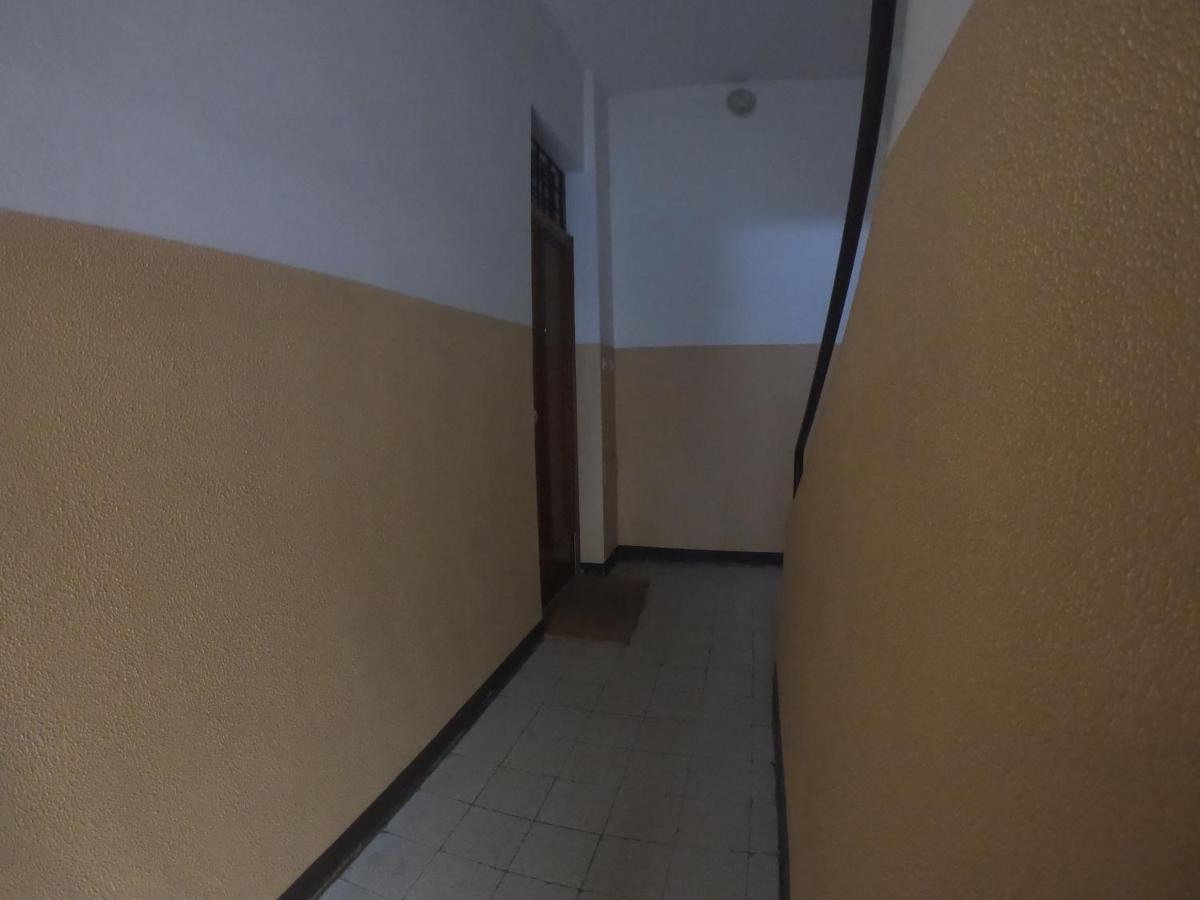 La Ex Di Nicholas Castel Maggiore Zewnętrze zdjęcie
